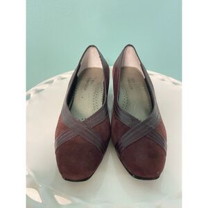 Ros Hommerson Womens Size 4.5M Shoes Plum Suede Pump Slip On Comfort S-299‎